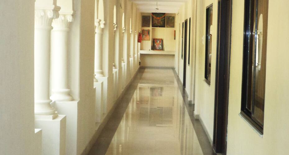 Hotel Garden, Vadodara 5